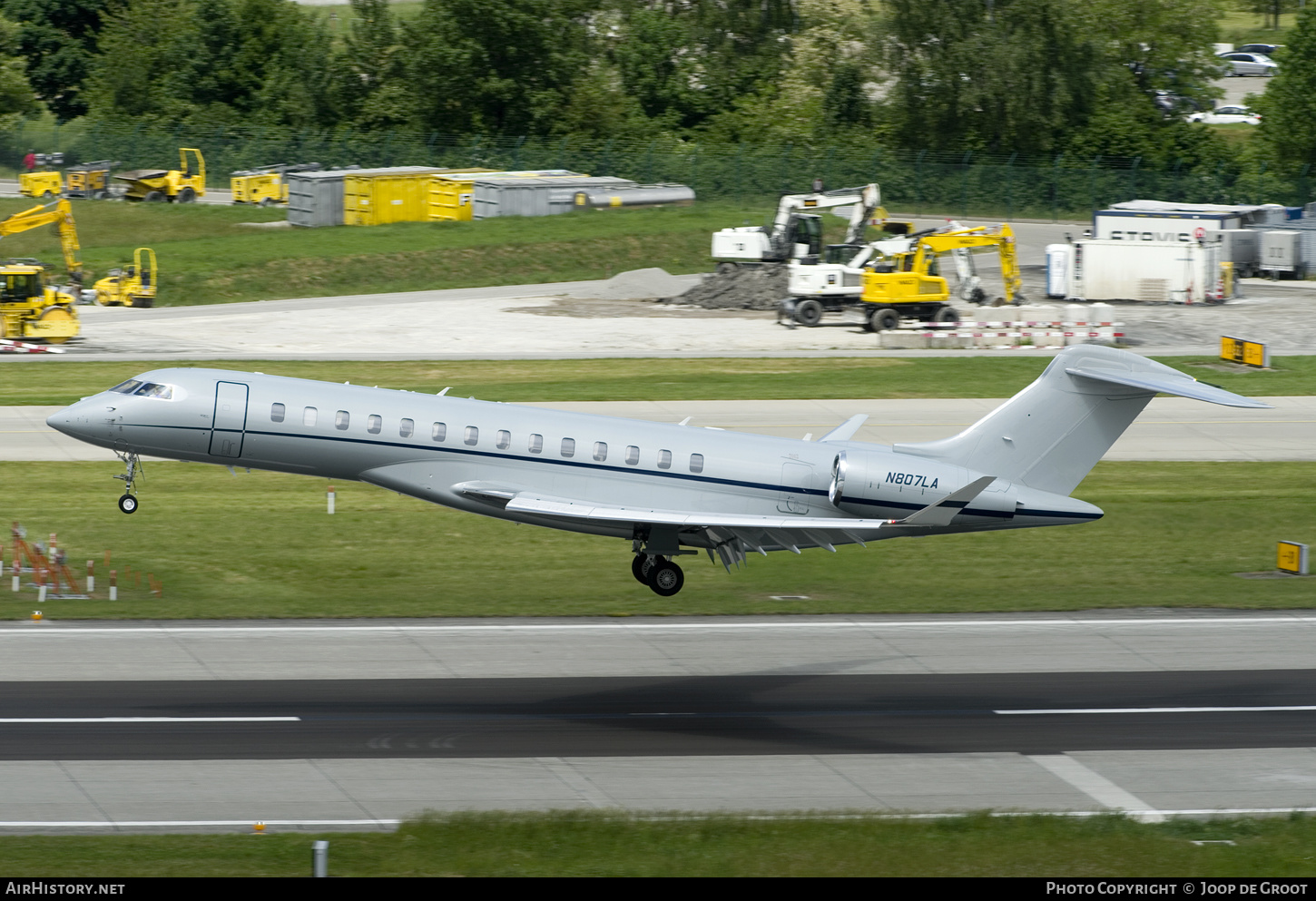 Aircraft Photo of N807LA | Bombardier Global 7500 (BD-700-2A12) | AirHistory.net #529059