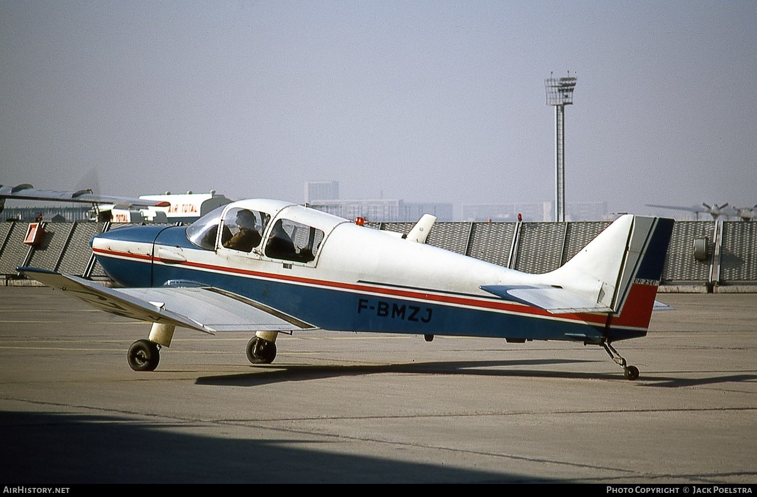 Aircraft Photo of F-BMZJ | Jodel DR-250/160 Capitaine | AirHistory.net #529154