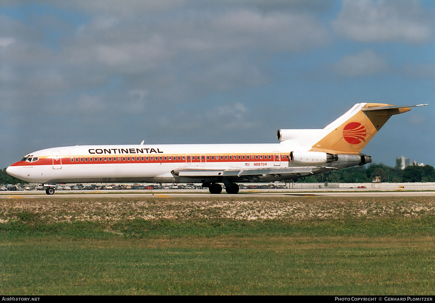 Aircraft Photo of N88704 | Boeing 727-224 | Continental Airlines | AirHistory.net #529210