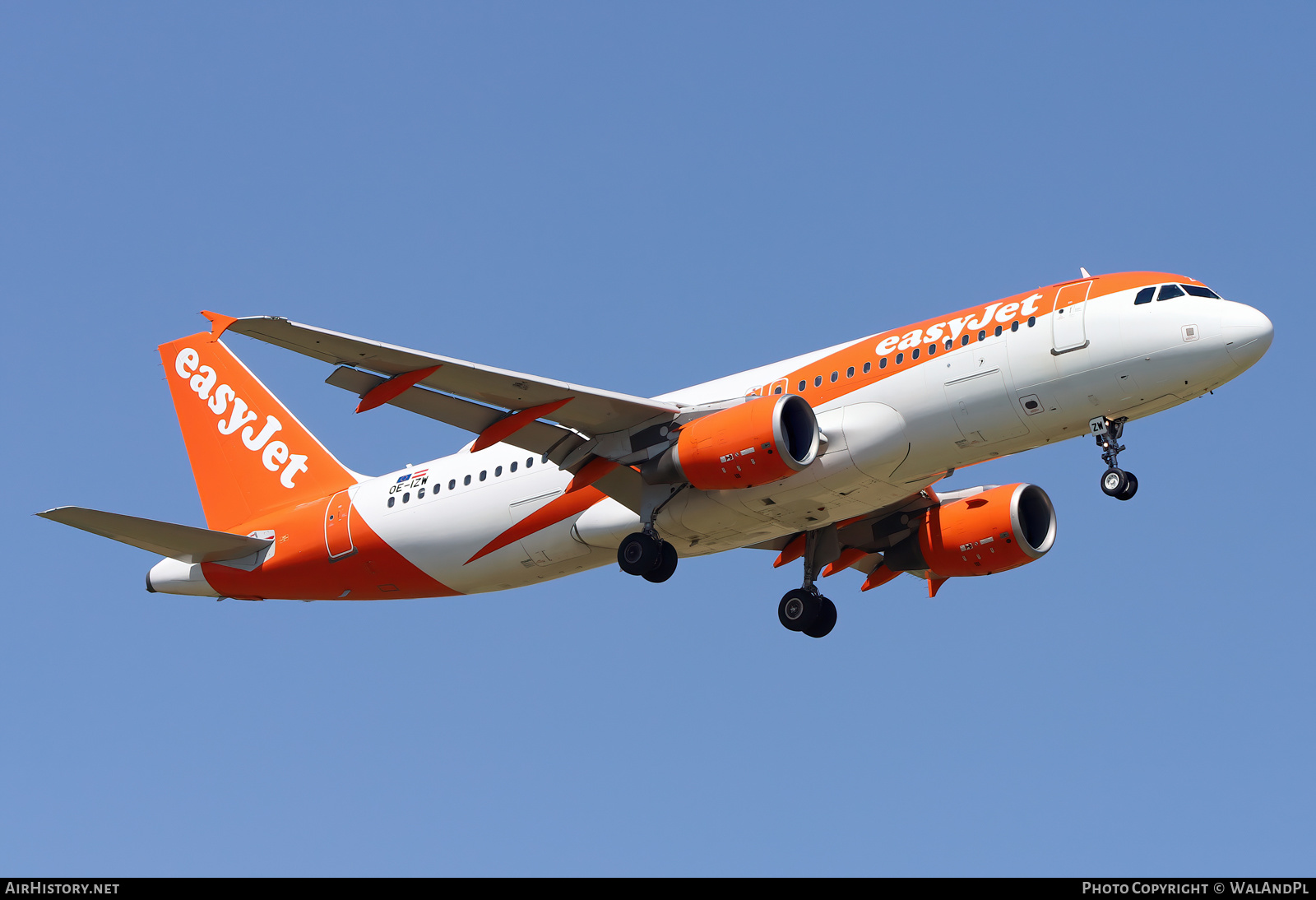 Aircraft Photo of OE-IZW | Airbus A320-214 | EasyJet | AirHistory.net #529256
