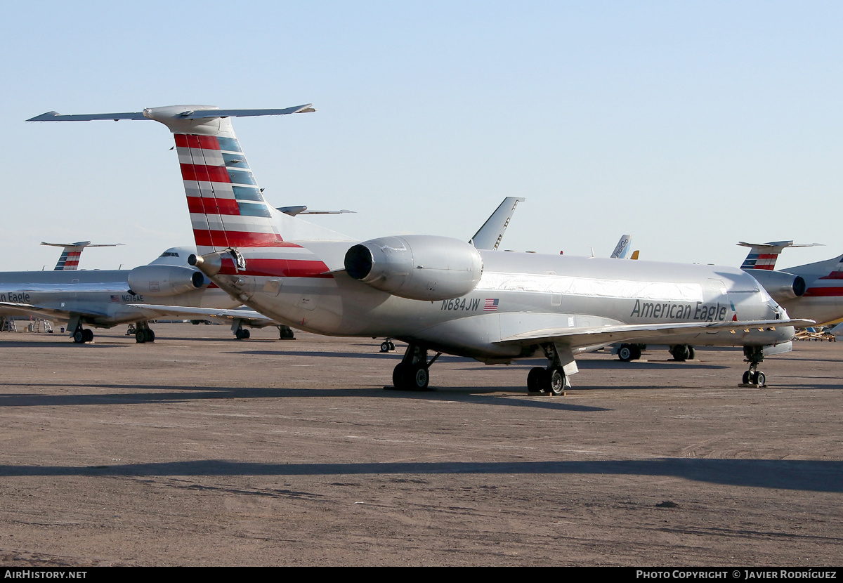Aircraft Photo of N684JW | Embraer ERJ-145LR (EMB-145LR) | American Eagle | AirHistory.net #529263