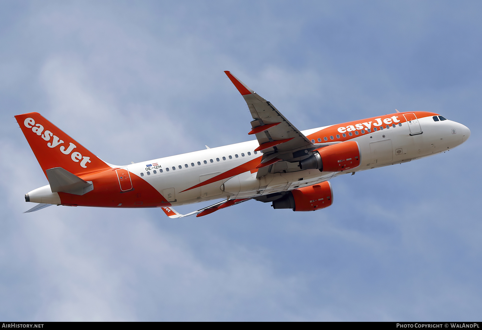 Aircraft Photo of OE-IZH | Airbus A320-214 | EasyJet | AirHistory.net #529317