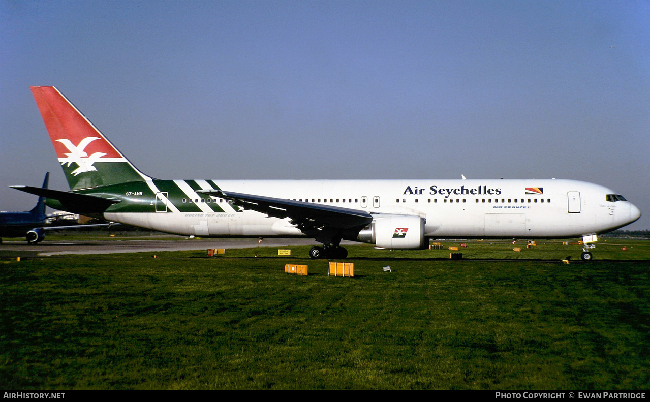 Aircraft Photo of S7-AHM | Boeing 767-37D/ER | Air Seychelles | AirHistory.net #529370