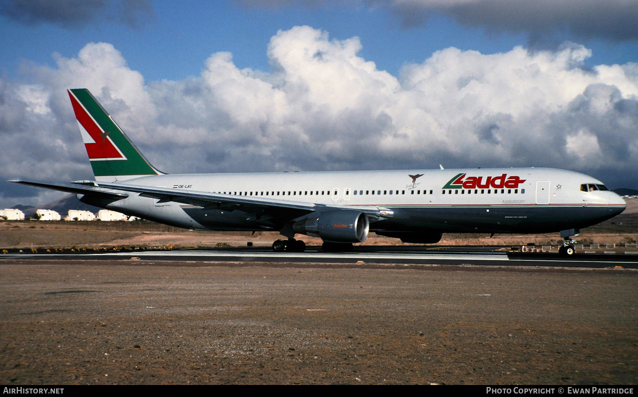 Aircraft Photo of OE-LAT | Boeing 767-31A/ER | Lauda Air Italy | AirHistory.net #529372