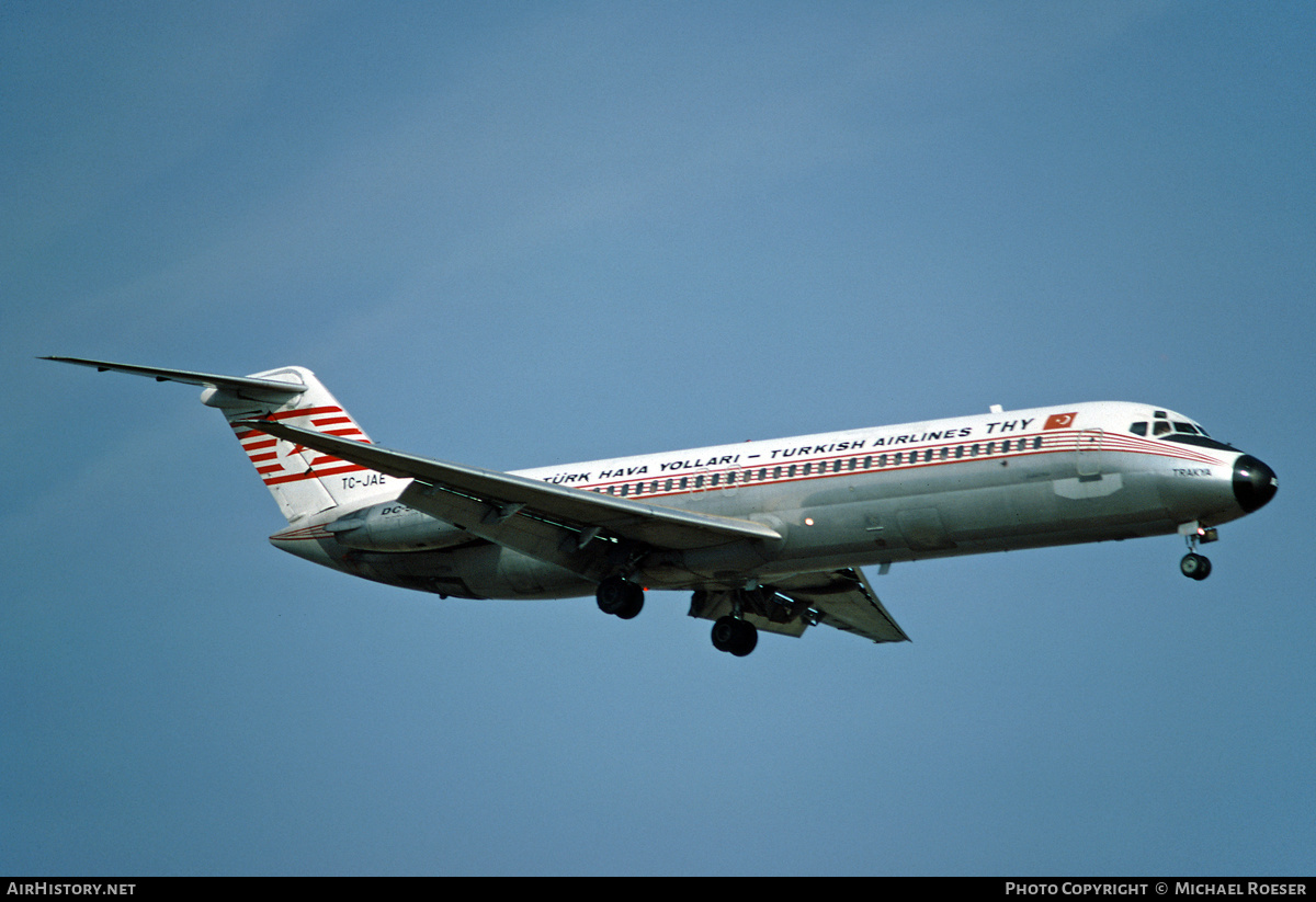 Aircraft Photo of TC-JAE | McDonnell Douglas DC-9-32 | THY Türk Hava Yolları - Turkish Airlines | AirHistory.net #529422