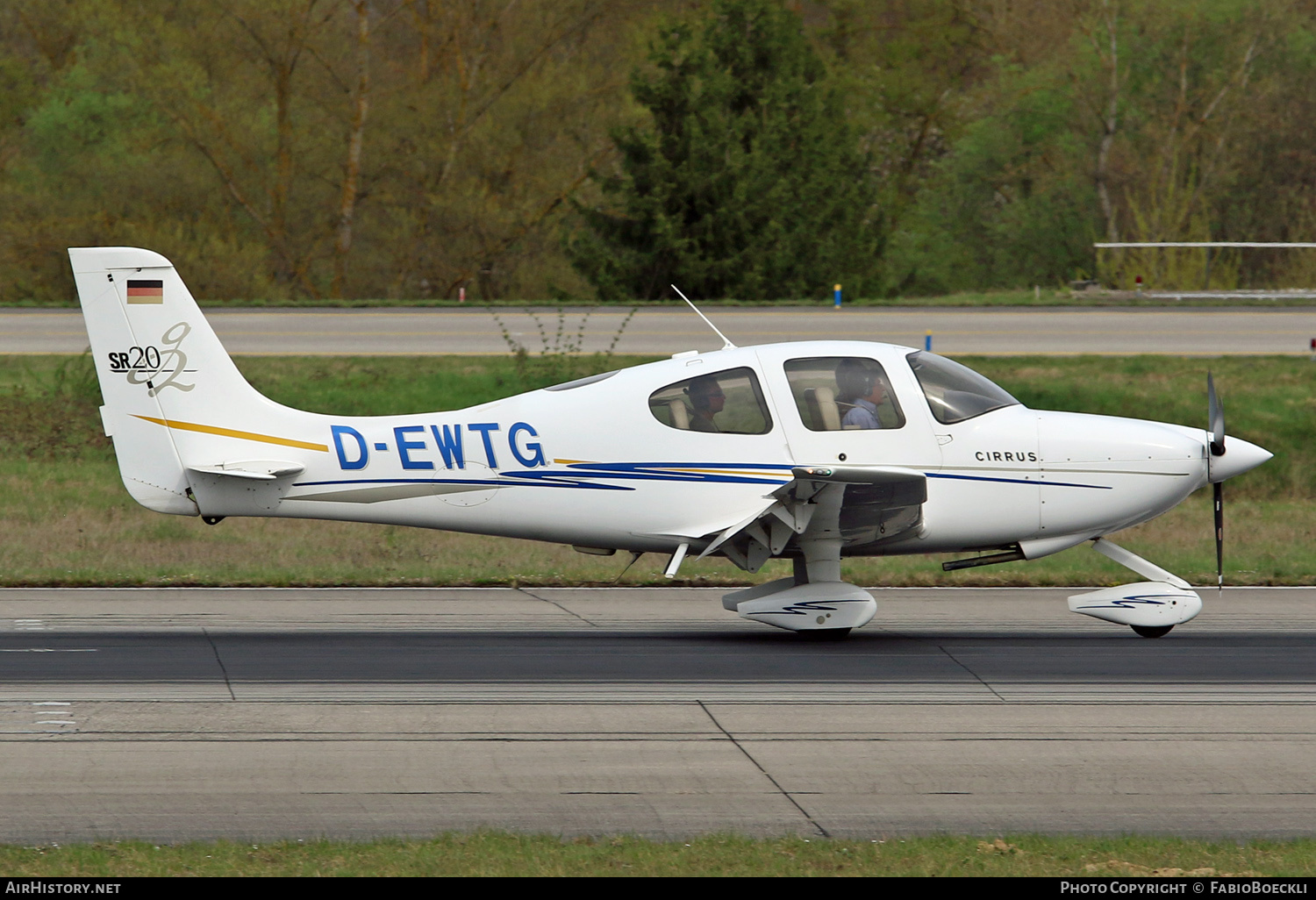 Aircraft Photo of D-EWTG | Cirrus SR-20 G2 | AirHistory.net #529530