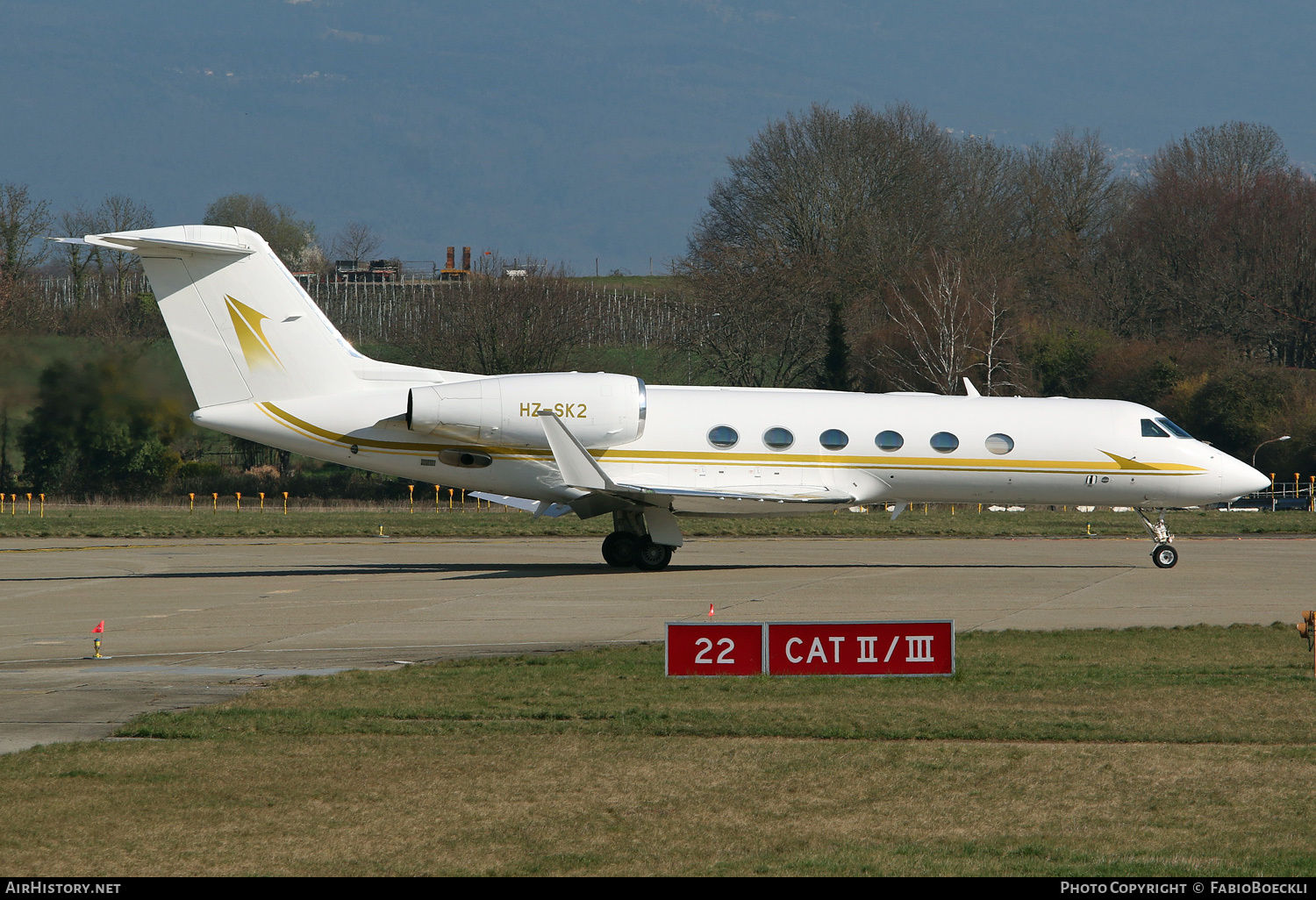 Aircraft Photo of HZ-SK2 | Gulfstream Aerospace G-IV-X Gulfstream G450 | AirHistory.net #529789