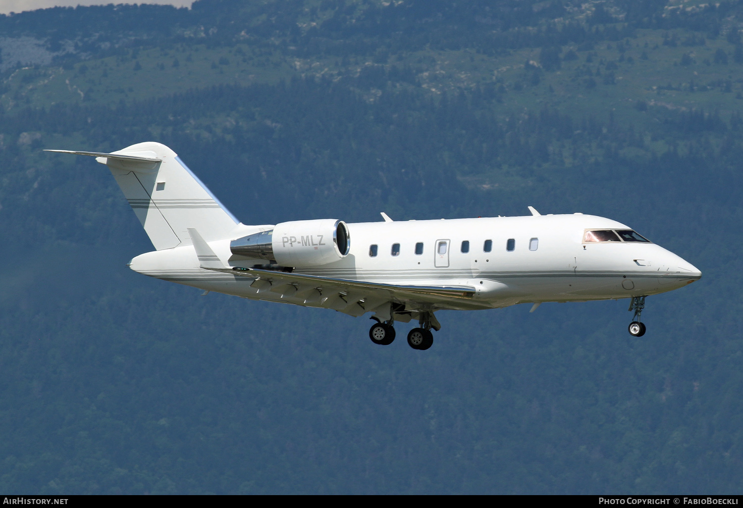 Aircraft Photo of PP-MLZ | Bombardier Challenger 605 (CL-600-2B16) | AirHistory.net #529793