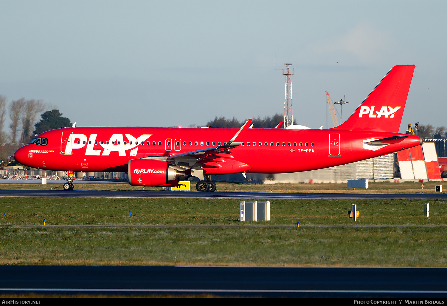 Aircraft Photo of TF-PPA | Airbus A320-251N | Play | AirHistory.net #529996