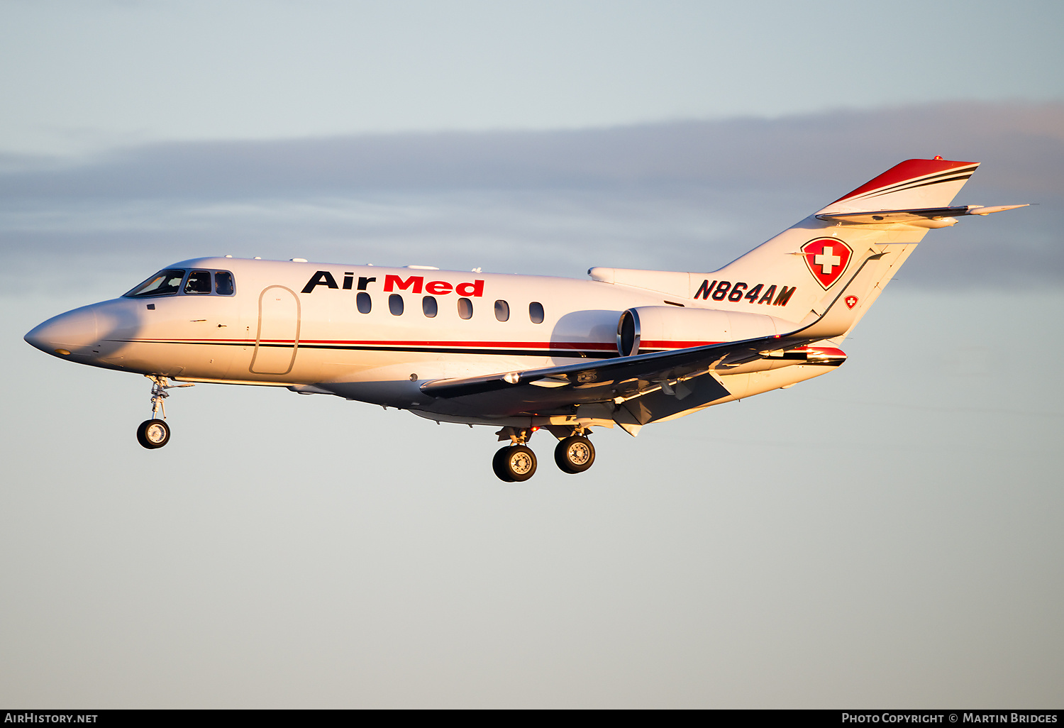 Aircraft Photo of N864AM | Raytheon Hawker 800XP | Air Med International | AirHistory.net #529999