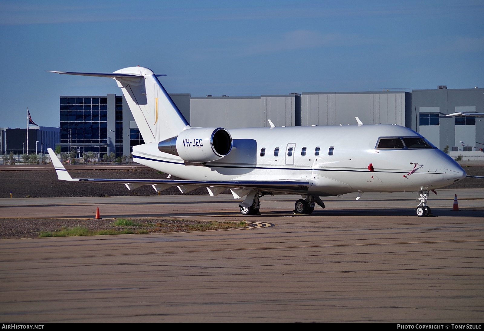 Aircraft Photo of VH-JEC | Canadair Challenger 601-3A (CL-600-2B16) | AirHistory.net #530039