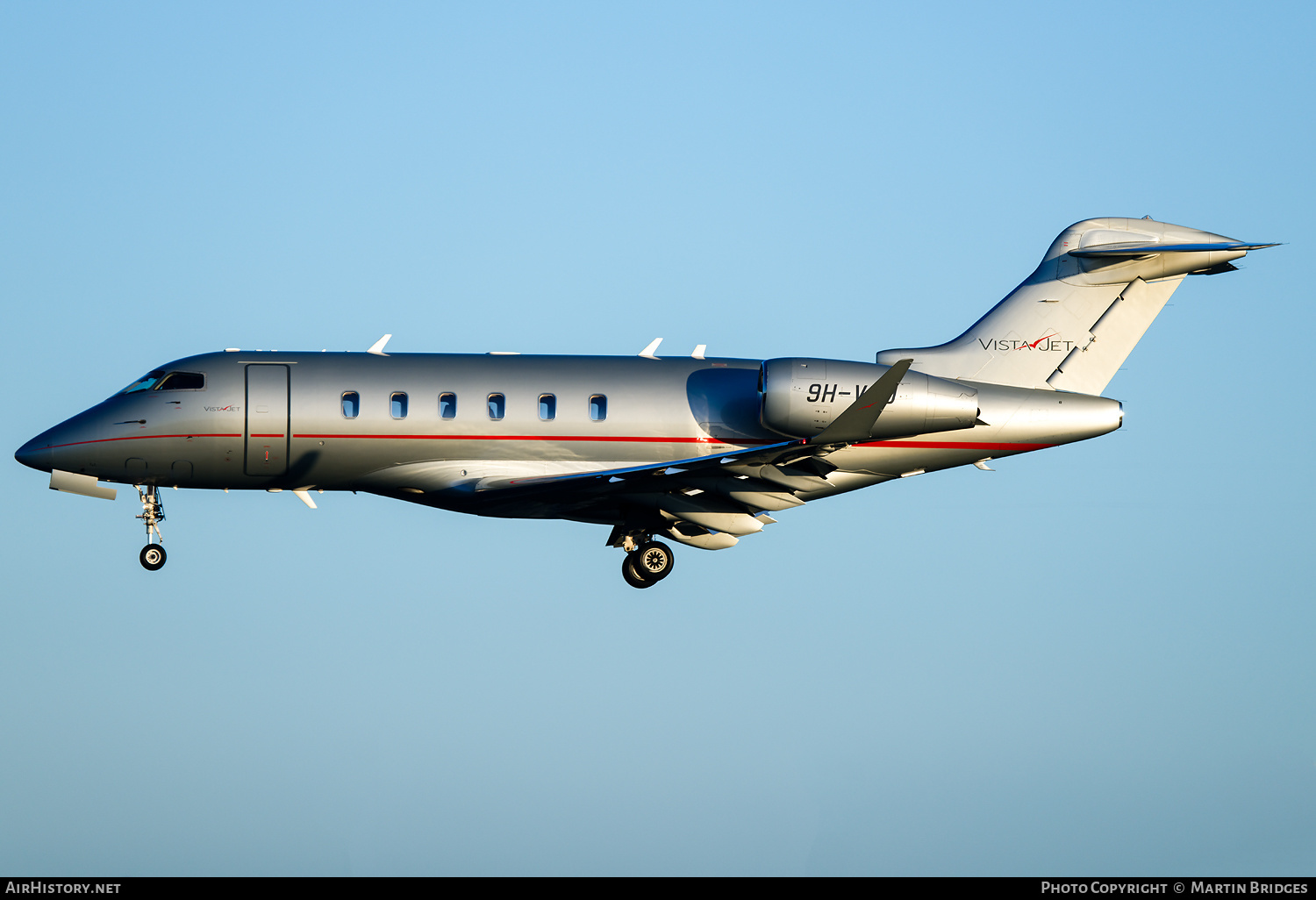 Aircraft Photo of 9H-VCJ | Bombardier Challenger 350 (BD-100-1A10) | VistaJet | AirHistory.net #530085