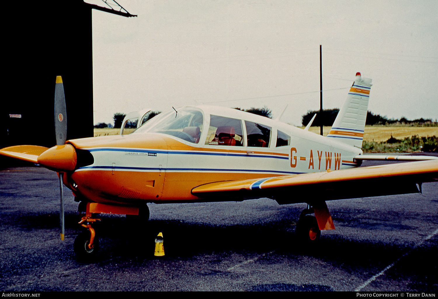 Aircraft Photo of G-AYWW | Piper PA-28R-200 Cherokee Arrow B | AirHistory.net #530121