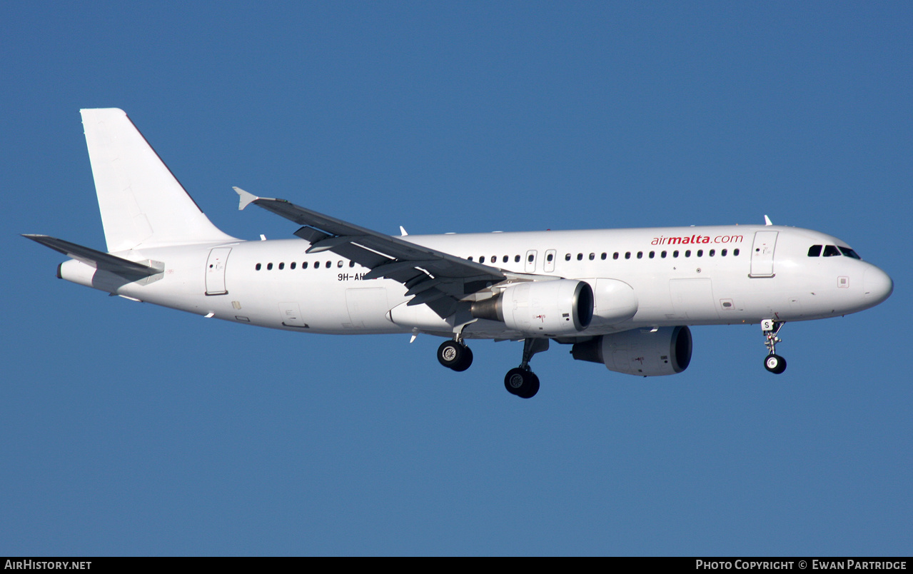 Aircraft Photo of 9H-AHS | Airbus A320-214 | Air Malta | AirHistory.net #530237