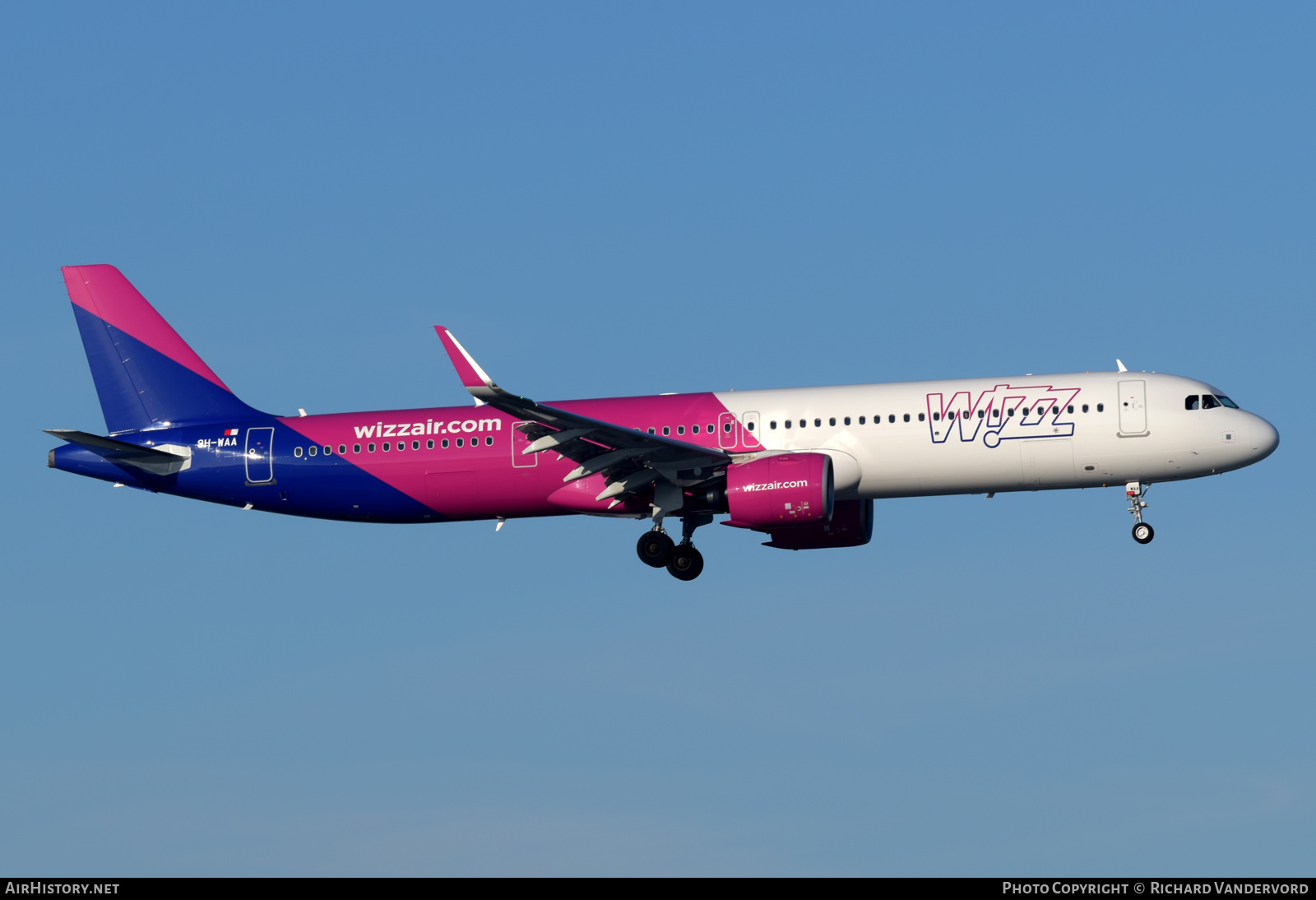 Aircraft Photo of 9H-WAA | Airbus A321-271NX | Wizz Air | AirHistory.net #530364