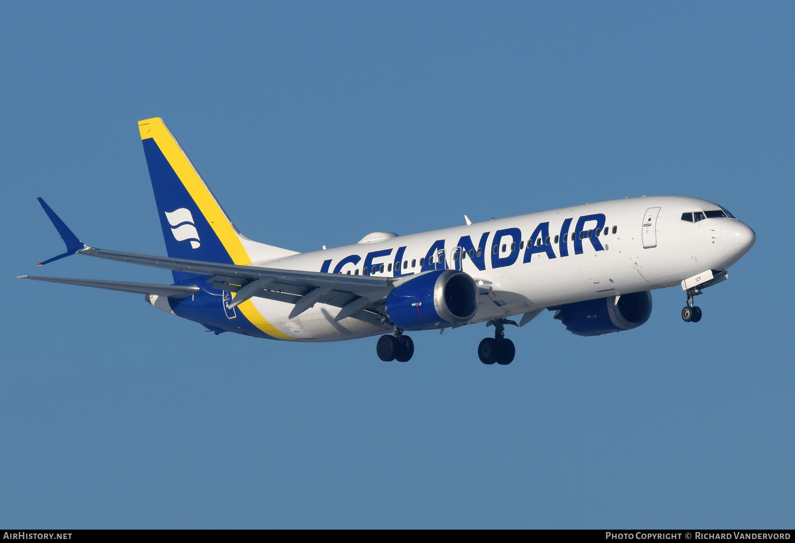 Aircraft Photo of TF-ICY | Boeing 737-8 Max 8 | Icelandair | AirHistory.net #530421