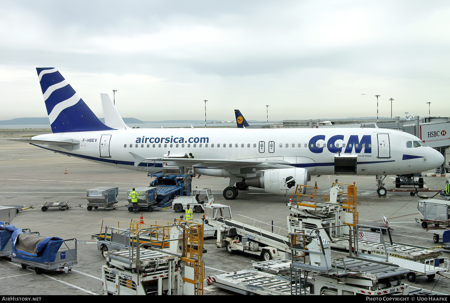 Aircraft Photo of F-HBEV | Airbus A320-216 | CCM Airlines - Compagnie Corse Méditerranée | AirHistory.net #530673