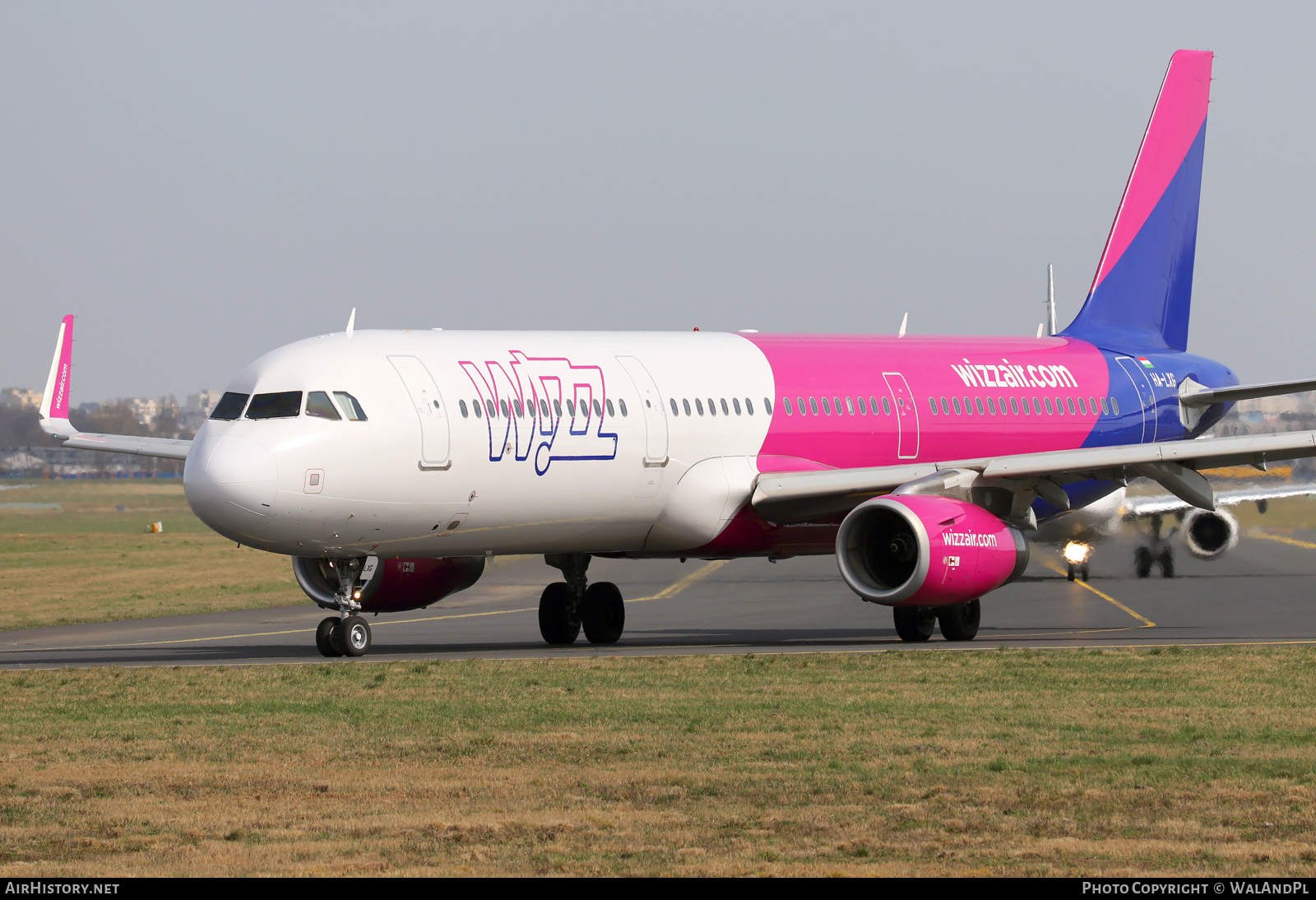 Aircraft Photo of HA-LXG | Airbus A321-231 | Wizz Air | AirHistory.net #530827
