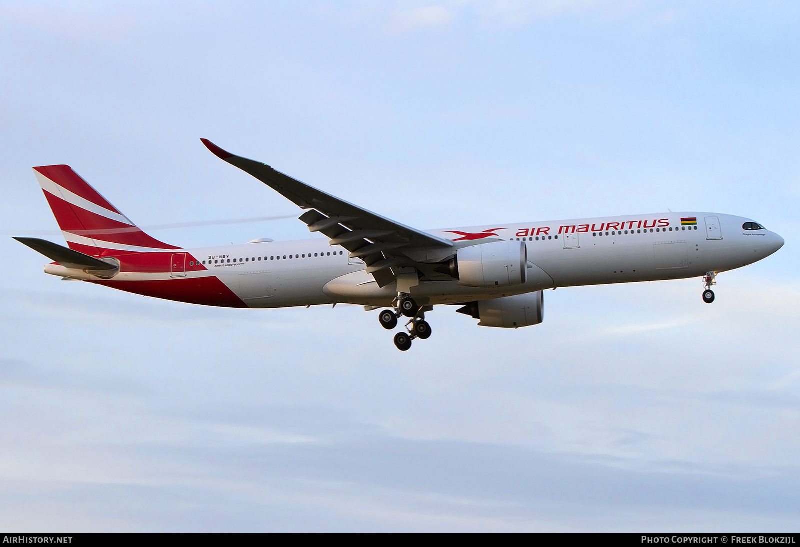 Aircraft Photo of 3B-NBV | Airbus A330-941N | Air Mauritius | AirHistory.net #530857