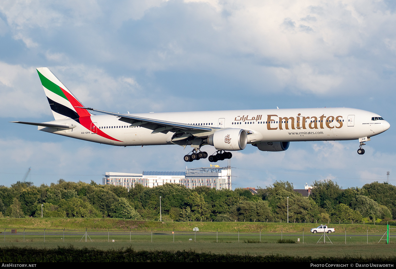 Aircraft Photo of A6-EPP | Boeing 777-31H/ER | Emirates | AirHistory.net #531045