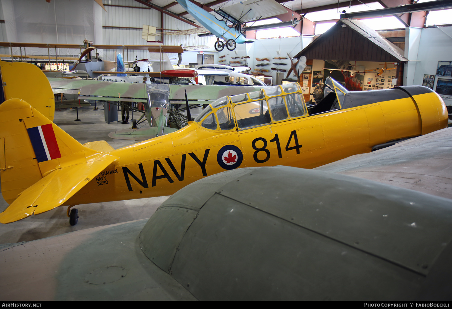 Aircraft Photo of 3290 | North American AT-16 Harvard IIB | Canada - Navy | AirHistory.net #531050