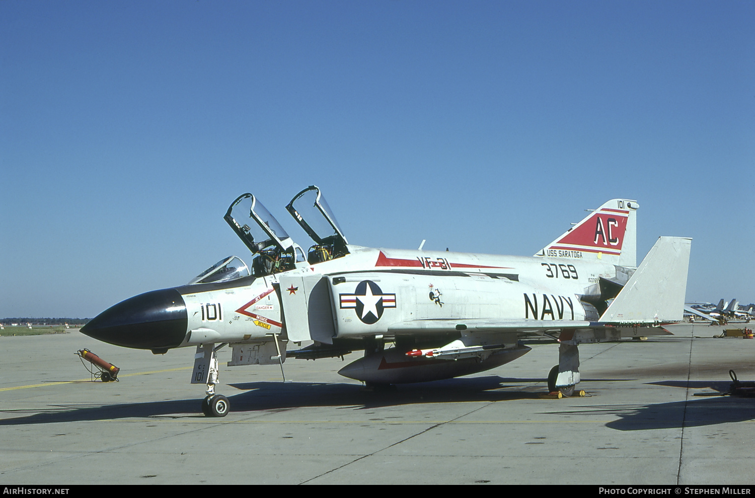 Aircraft Photo of 153769 / 3769 | McDonnell Douglas F-4J Phantom II | USA - Navy | AirHistory.net #531079