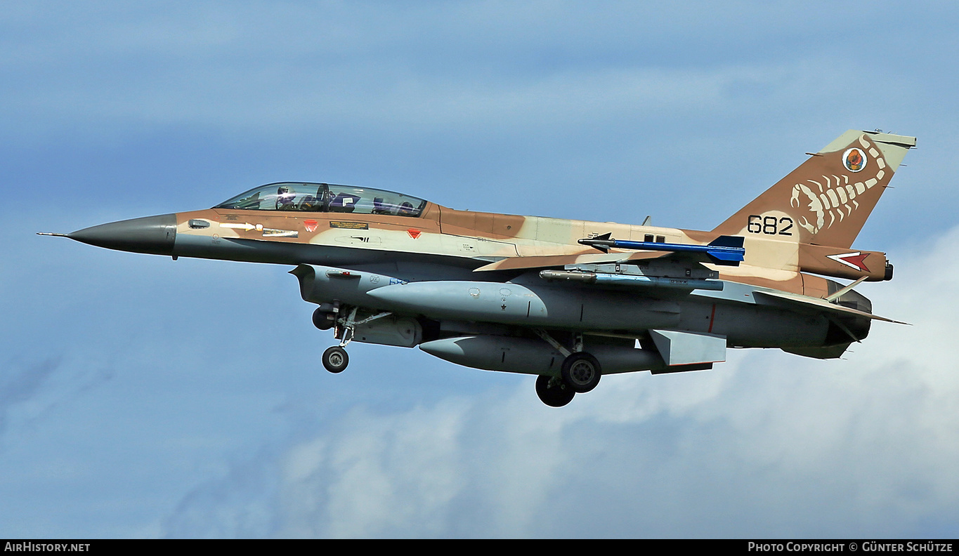 Aircraft Photo of 682 | General Dynamics F-16D Barak | Israel - Air Force | AirHistory.net #531173