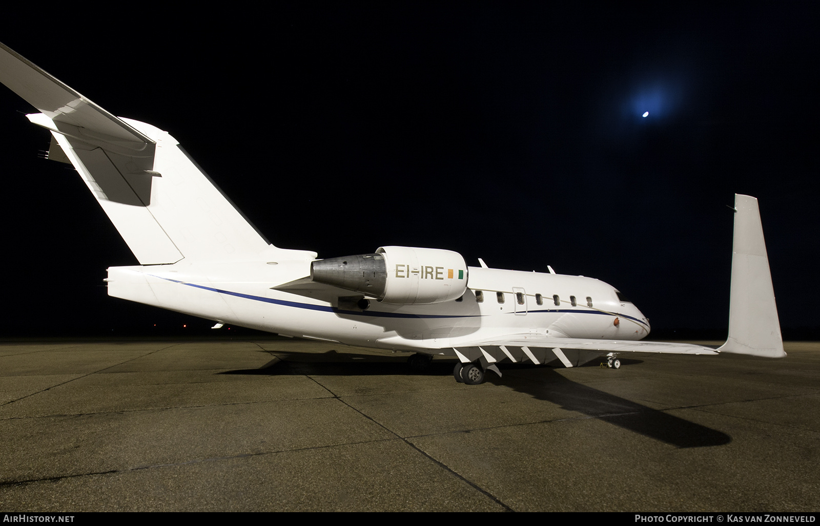 Aircraft Photo of EI-IRE | Bombardier Challenger 604 (CL-600-2B16) | AirHistory.net #531192