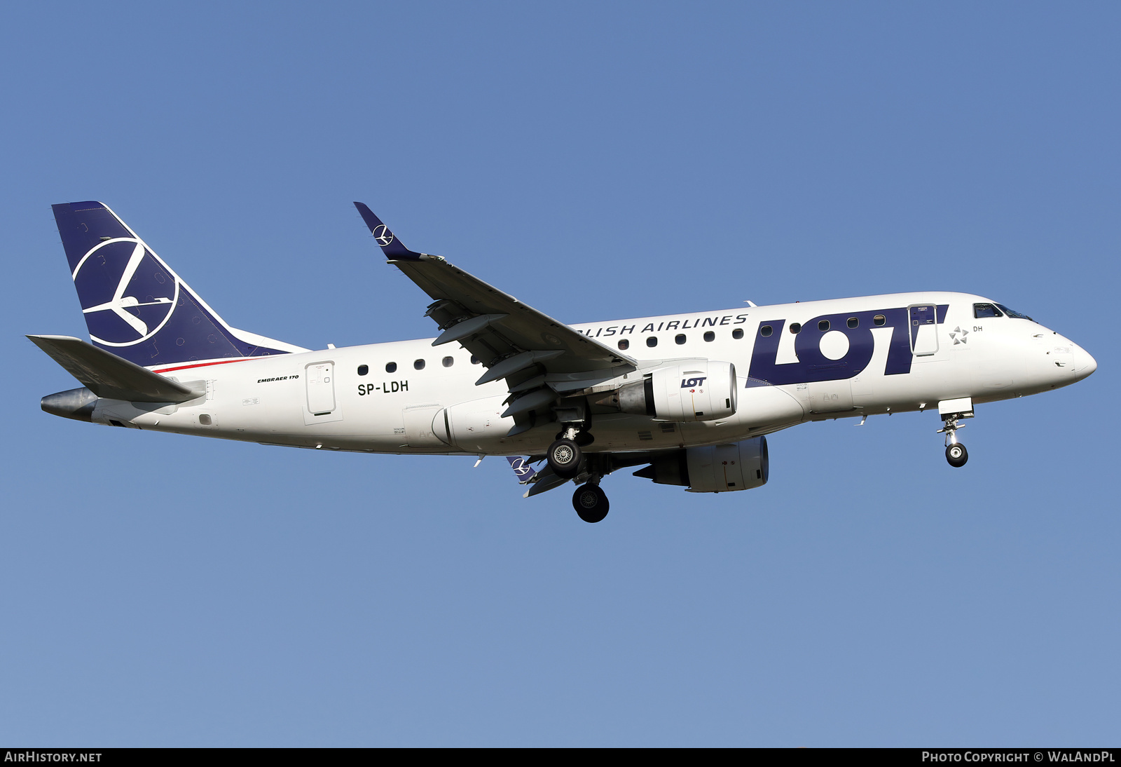 Aircraft Photo of SP-LDH | Embraer 170LR (ERJ-170-100LR) | LOT Polish Airlines - Polskie Linie Lotnicze | AirHistory.net #531291