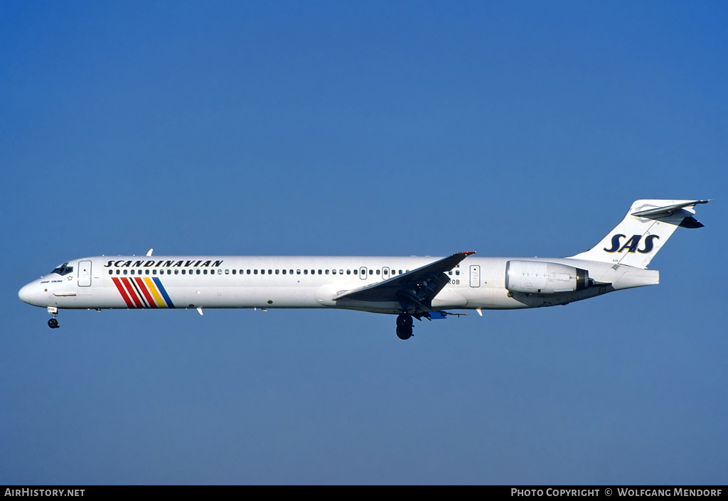 Aircraft Photo of LN-ROB | McDonnell Douglas MD-90-30 | Scandinavian Airlines - SAS | AirHistory.net #531298