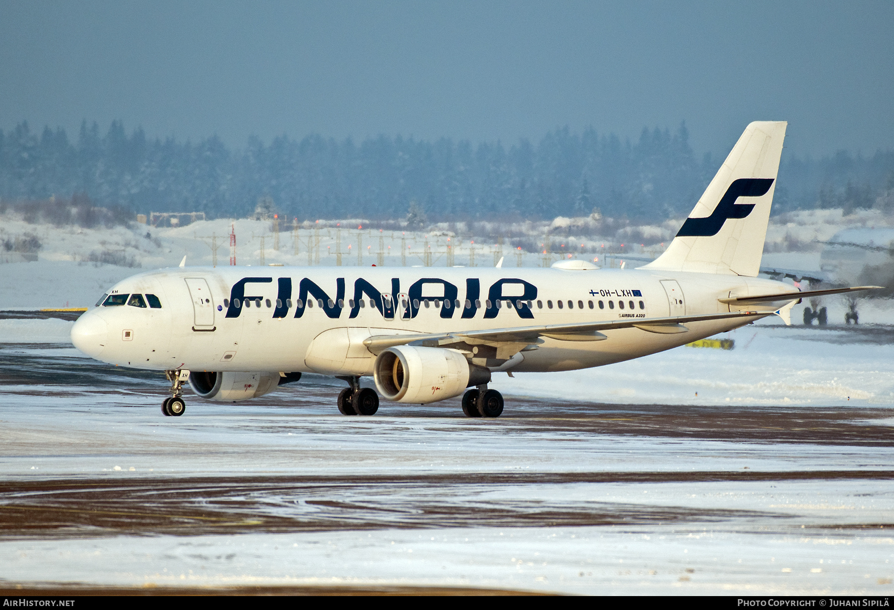 Aircraft Photo of OH-LXH | Airbus A320-214 | Finnair | AirHistory.net #531334