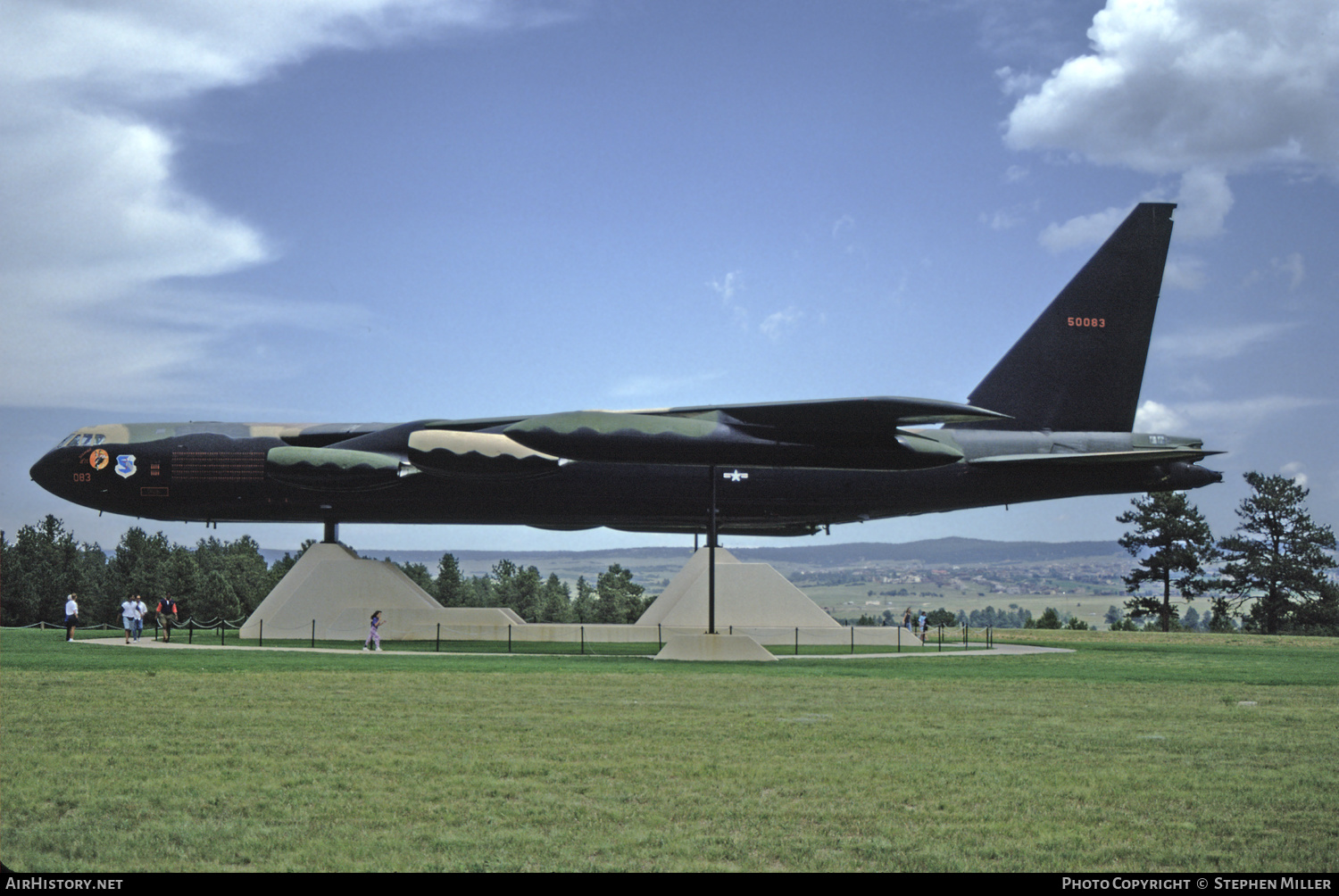 Aircraft Photo of 55-083 / 50083 | Boeing B-52D Stratofortress | USA - Air Force | AirHistory.net #531335