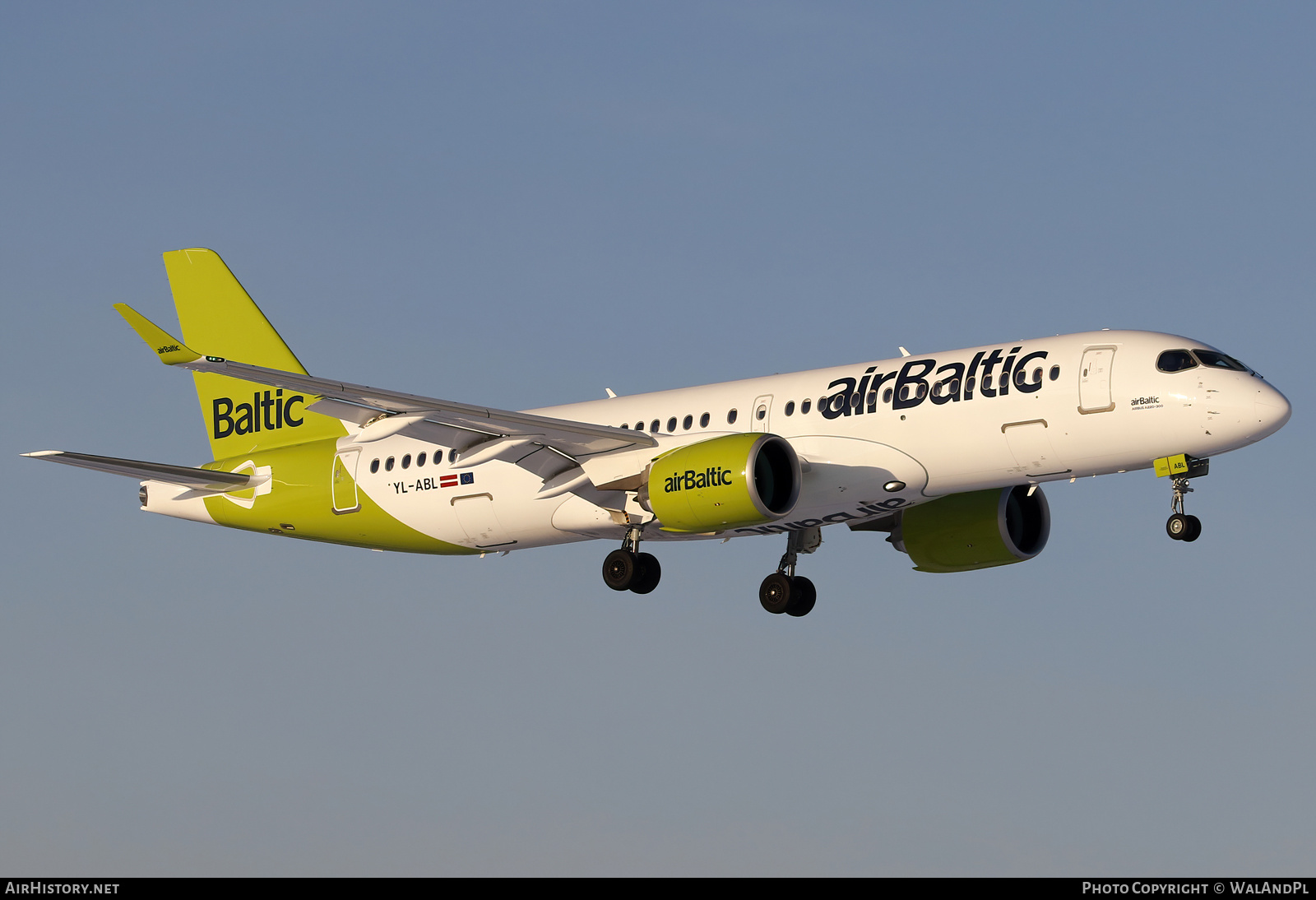 Aircraft Photo of YL-ABL | Airbus A220-371 (BD-500-1A11) | AirBaltic | AirHistory.net #531337