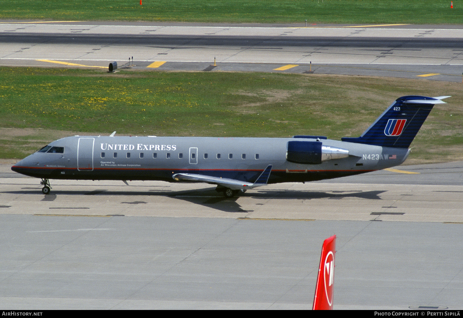 Aircraft Photo of N423AW | Bombardier CRJ-200LR (CL-600-2B19) | United Express | AirHistory.net #531447