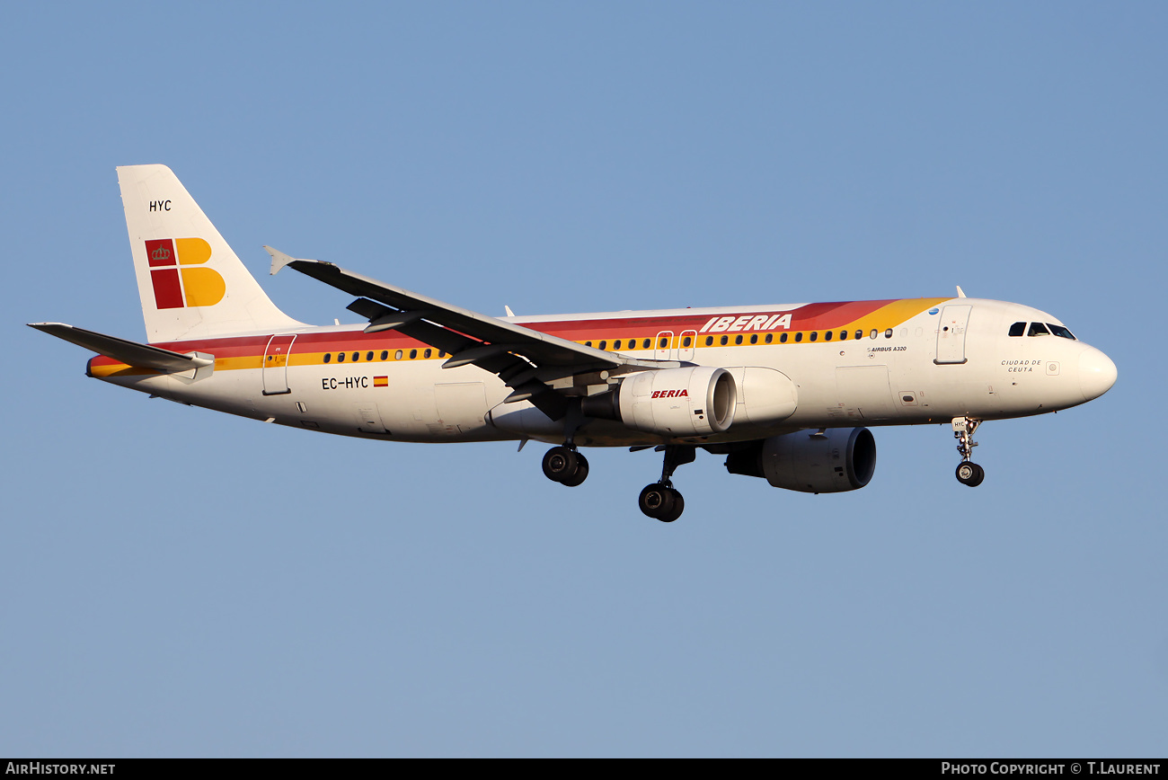 Aircraft Photo of EC-HYC | Airbus A320-214 | Iberia | AirHistory.net #531673
