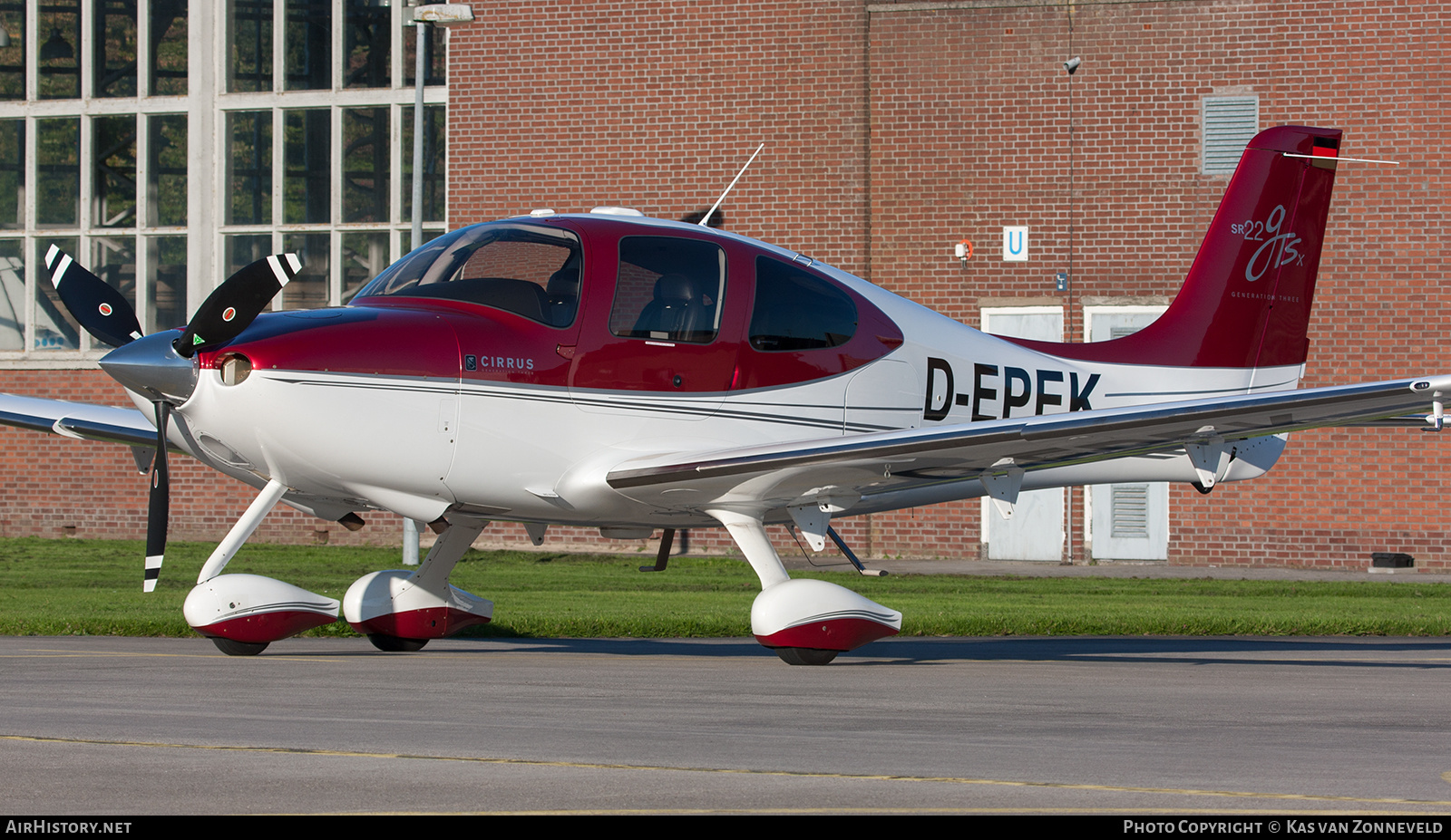 Aircraft Photo of D-EPEK | Cirrus SR-22 G3-GTSX Turbo | AirHistory.net #531867