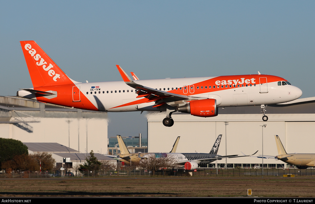 Aircraft Photo of OE-IVW | Airbus A320-214 | EasyJet | AirHistory.net #531872