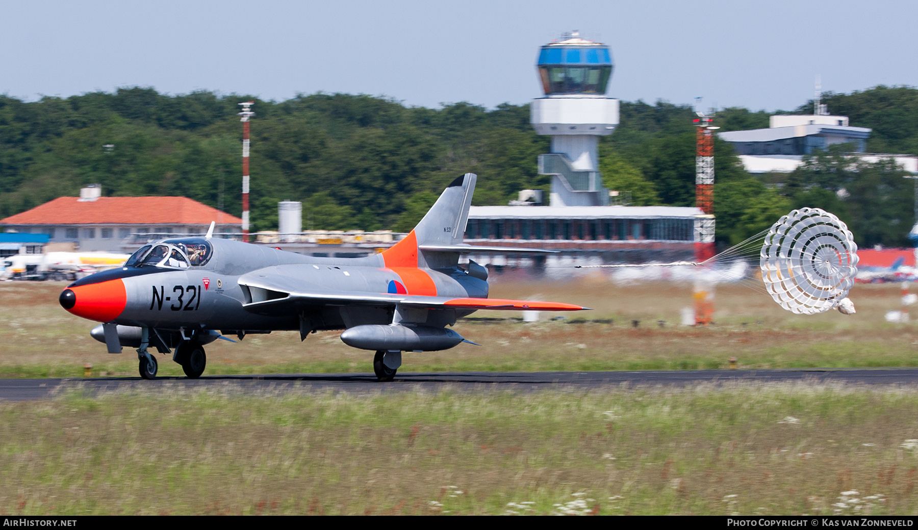 Aircraft Photo of G-BWGL | Hawker Hunter T8C | Netherlands - Air Force | AirHistory.net #531916