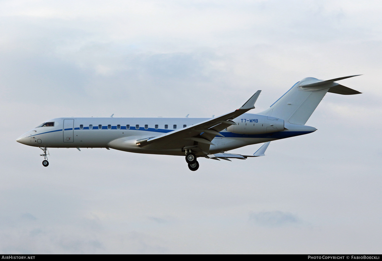 Aircraft Photo of T7-WMB | Bombardier Global 6000 (BD-700-1A10) | AirHistory.net #532053