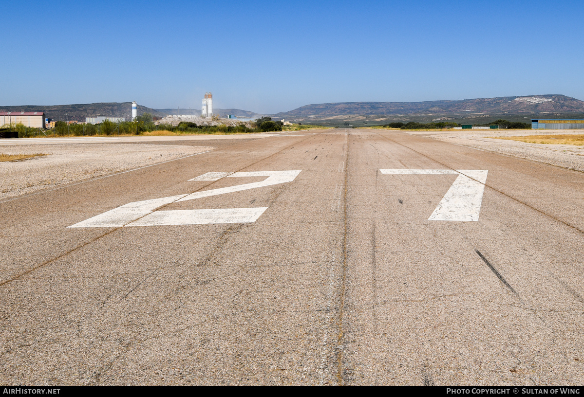Airport photo of Beas de Segura - El Cornicabral (LEBE) in Spain | AirHistory.net #532054