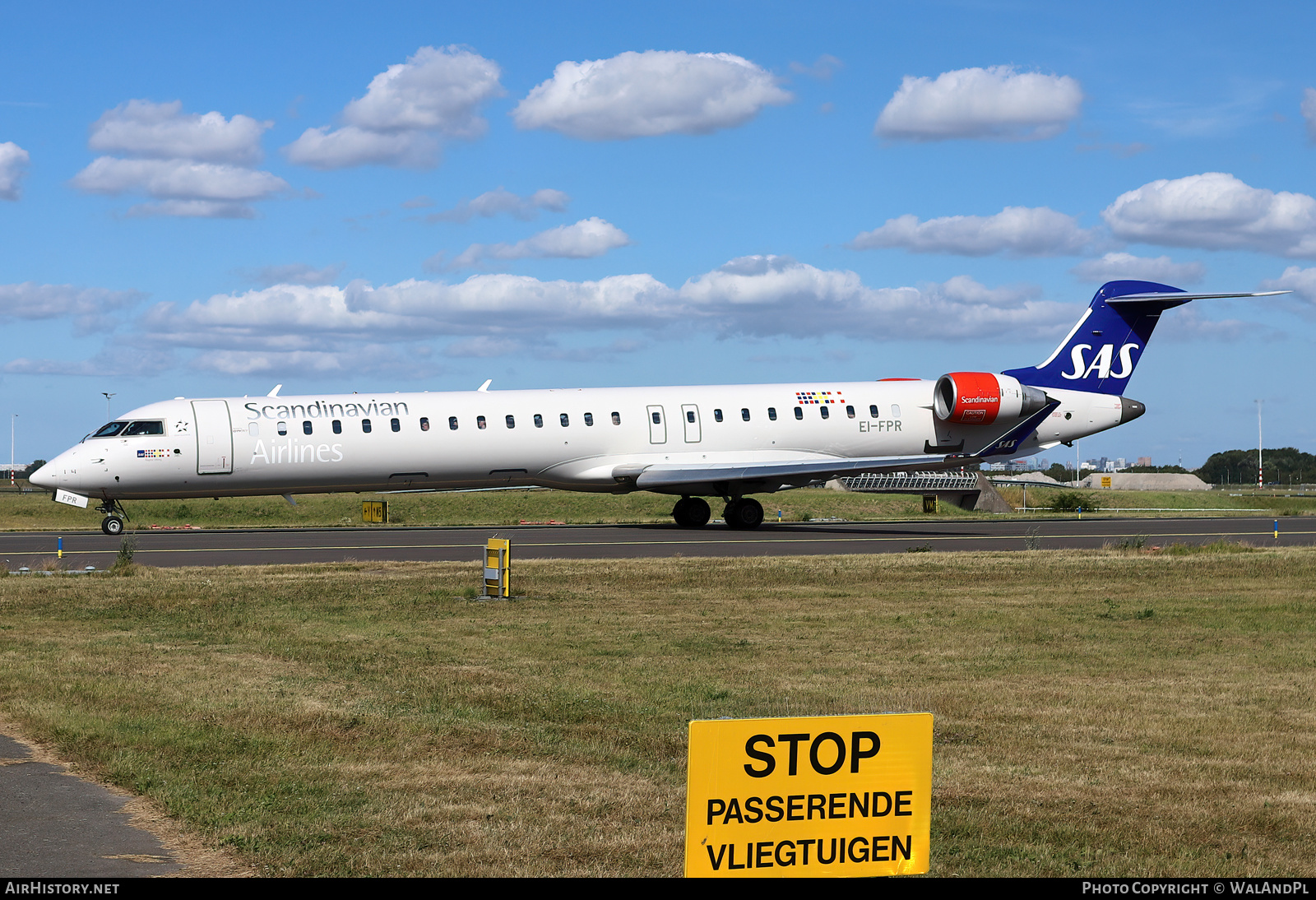 Aircraft Photo of EI-FPR | Bombardier CRJ-900LR (CL-600-2D24) | Scandinavian Airlines - SAS | AirHistory.net #532082