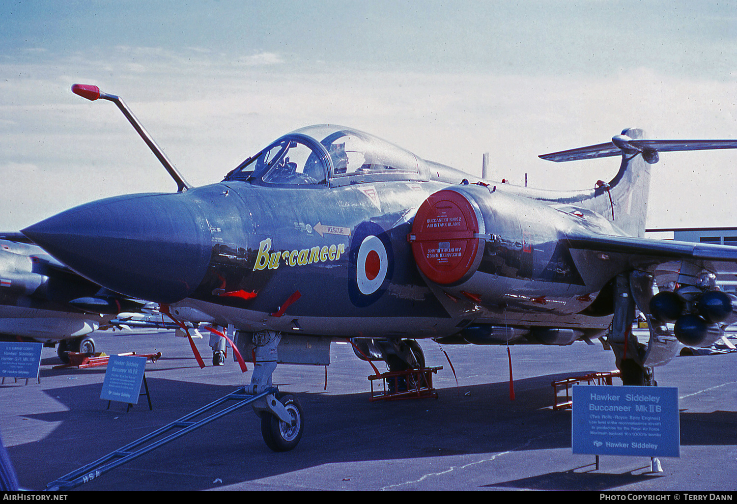 Aircraft Photo of XW525 | Hawker Siddeley Buccaneer S2B | UK - Air Force | AirHistory.net #532095