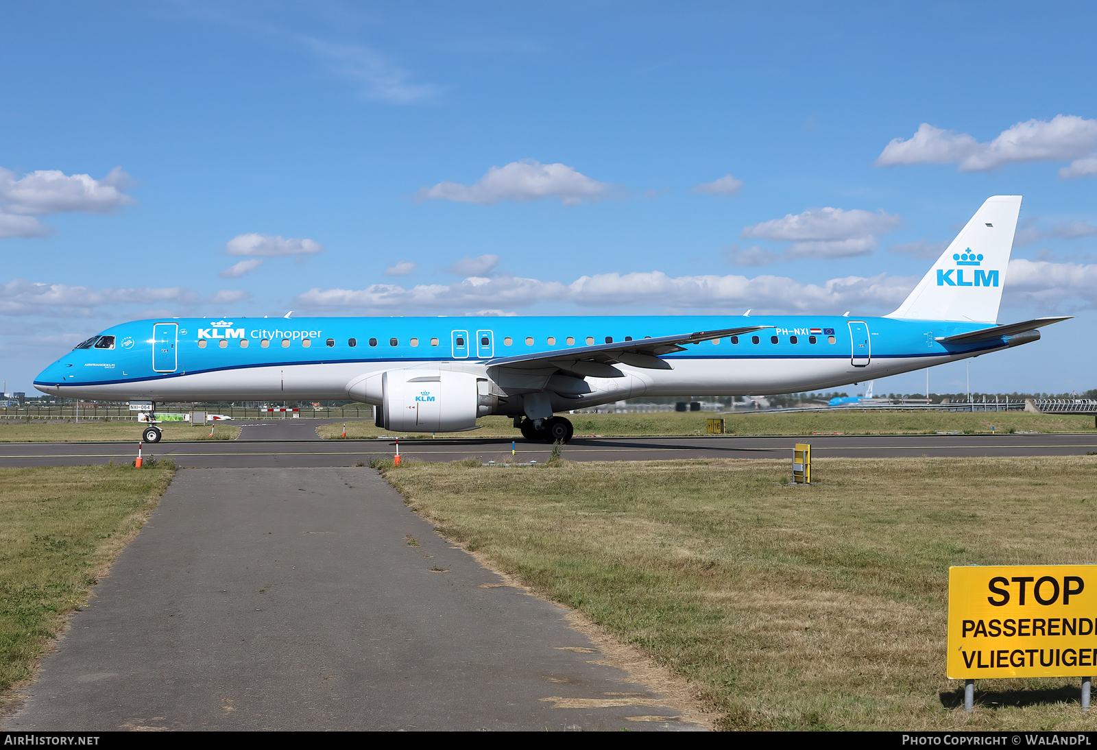 Aircraft Photo of PH-NXI | Embraer 195-E2 (ERJ-190-400) | KLM Cityhopper | AirHistory.net #532128