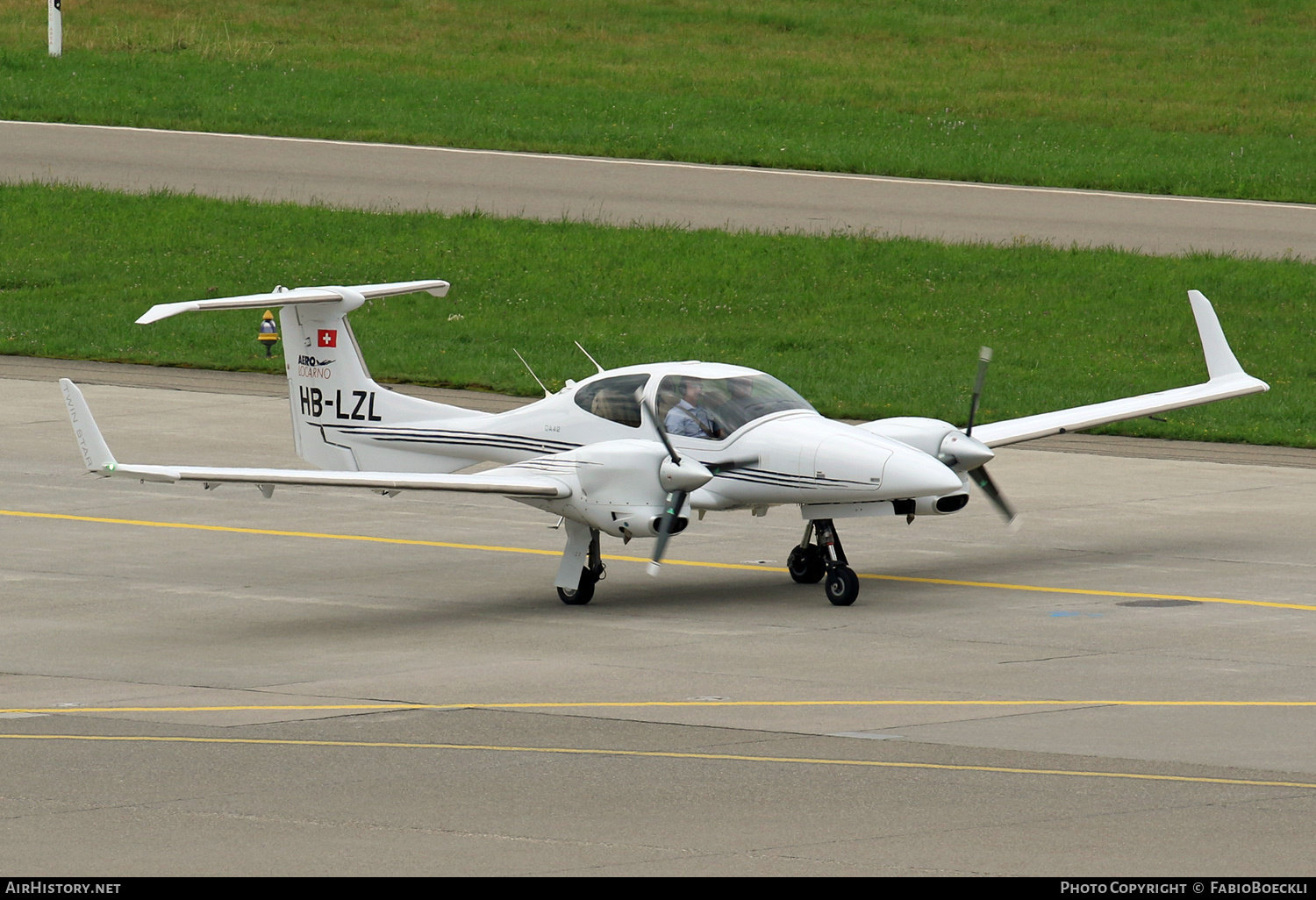 Aircraft Photo of HB-LZL | Diamond DA42 Twin Star | Aero Locarno | AirHistory.net #532182