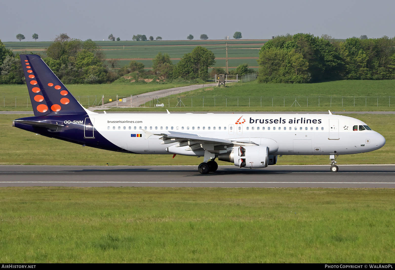 Aircraft Photo of OO-SNM | Airbus A320-214 | Brussels Airlines | AirHistory.net #532193
