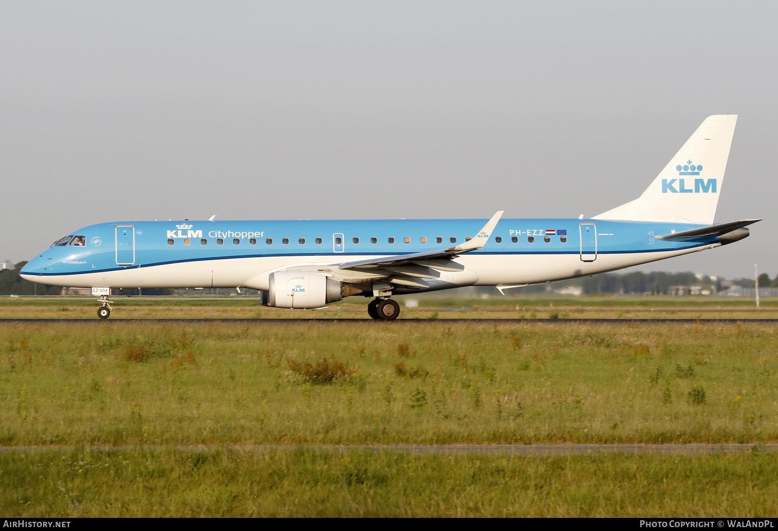 Aircraft Photo of PH-EZZ | Embraer 190STD (ERJ-190-100STD) | KLM Cityhopper | AirHistory.net #532194