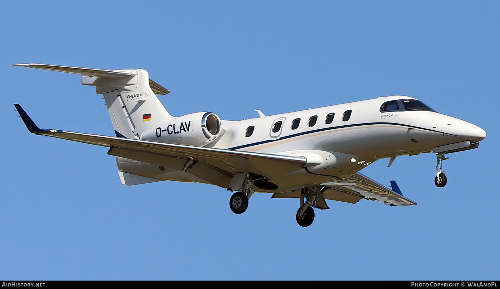 Aircraft Photo of D-CLAV | Embraer EMB-505 Phenom 300 | AirHistory.net #532417
