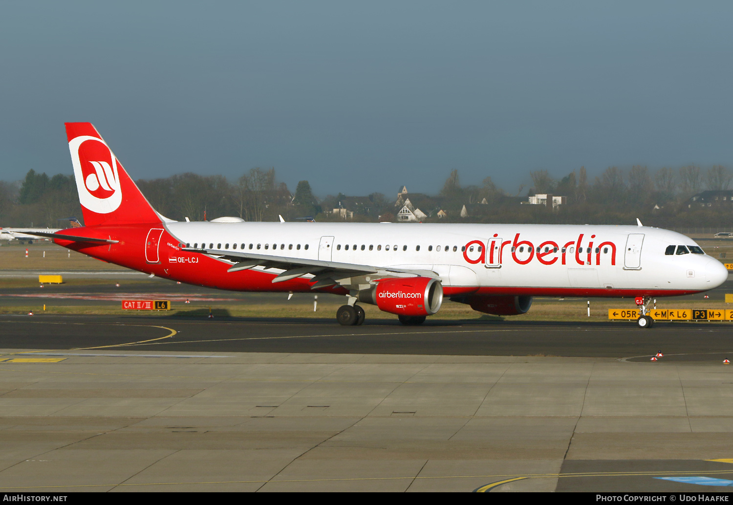 Aircraft Photo of OE-LCJ | Airbus A321-211 | Air Berlin | AirHistory.net #532418