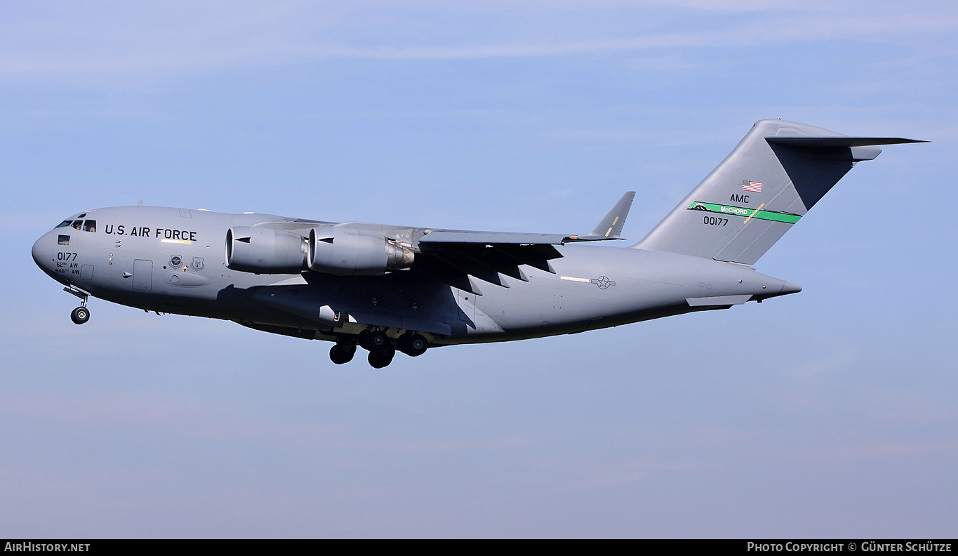 Aircraft Photo of 00-0177 / 00177 | Boeing C-17A Globemaster III | USA - Air Force | AirHistory.net #532434