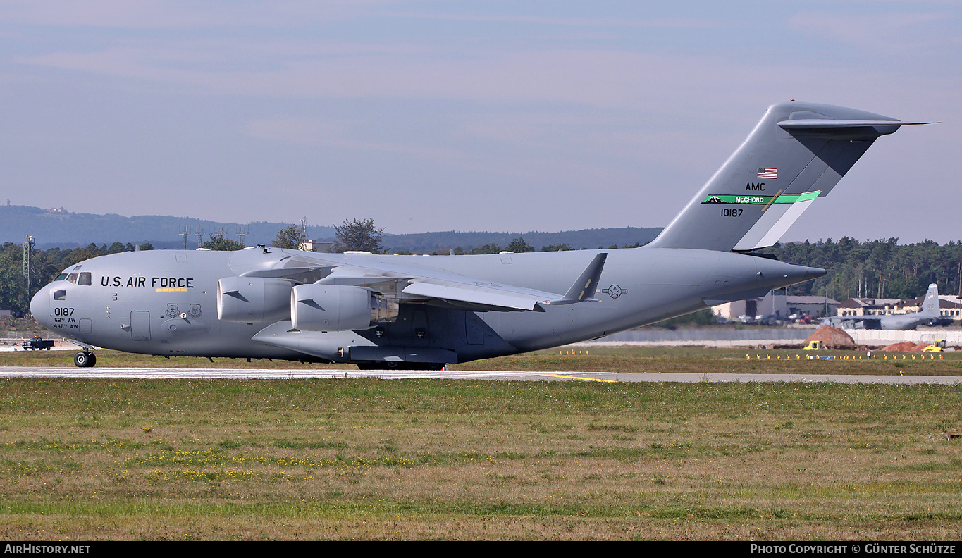 Aircraft Photo of 01-0187 / 10187 | Boeing C-17A Globemaster III | USA - Air Force | AirHistory.net #532464